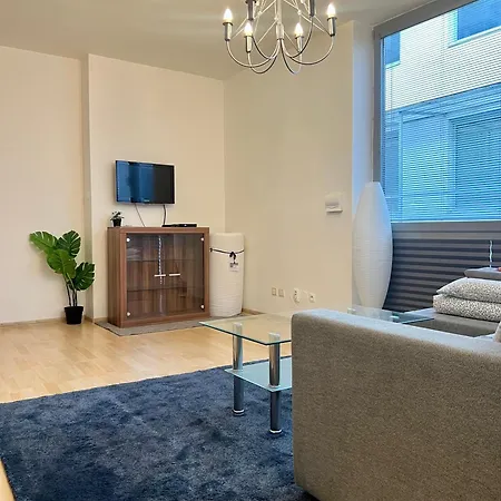 Adm Spacious In Center - Wifi, Coffee, Ac ברטיסלאבה