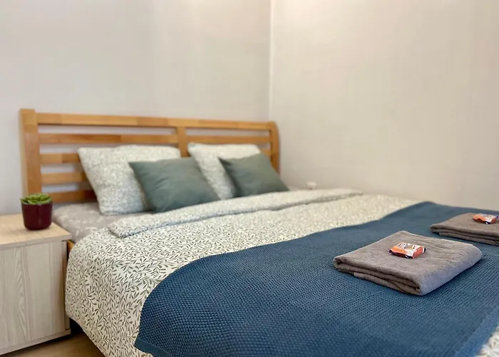 公寓 Adm Spacious In Center - Wifi, Coffee, Ac 布拉迪斯拉发